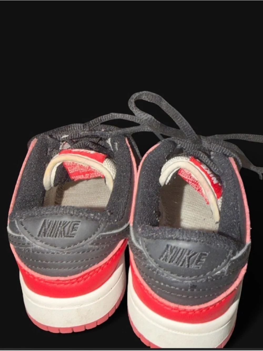 Nike Kids Red White and Black Low-Top Sneakers
